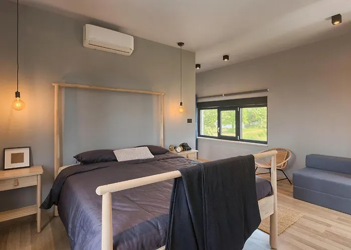 Median Vikendica Pula