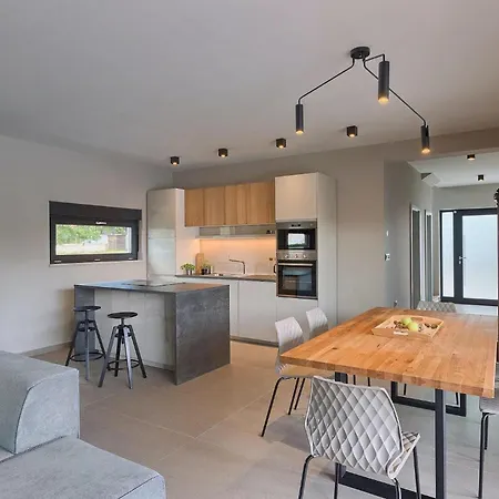 Median Feriehus Pula